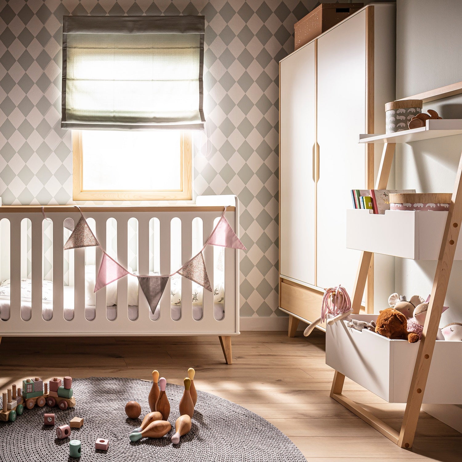 Regał dziecięcy skośny Eliss