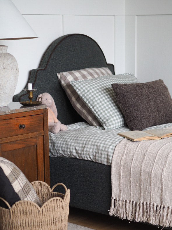 Łóżko tapicerowane Emma