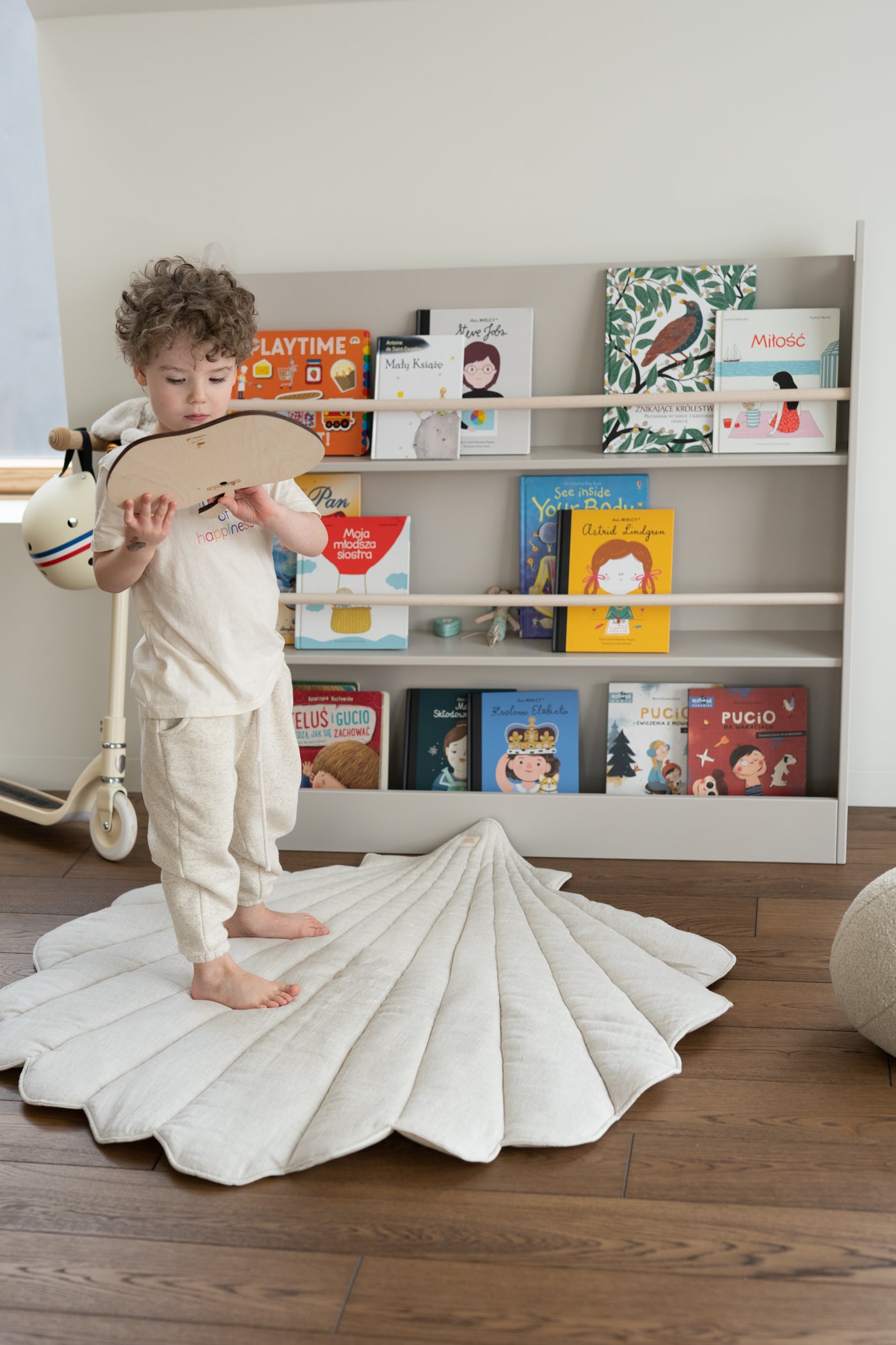 Półka biblioteczka montessori Basic - 2 kolory