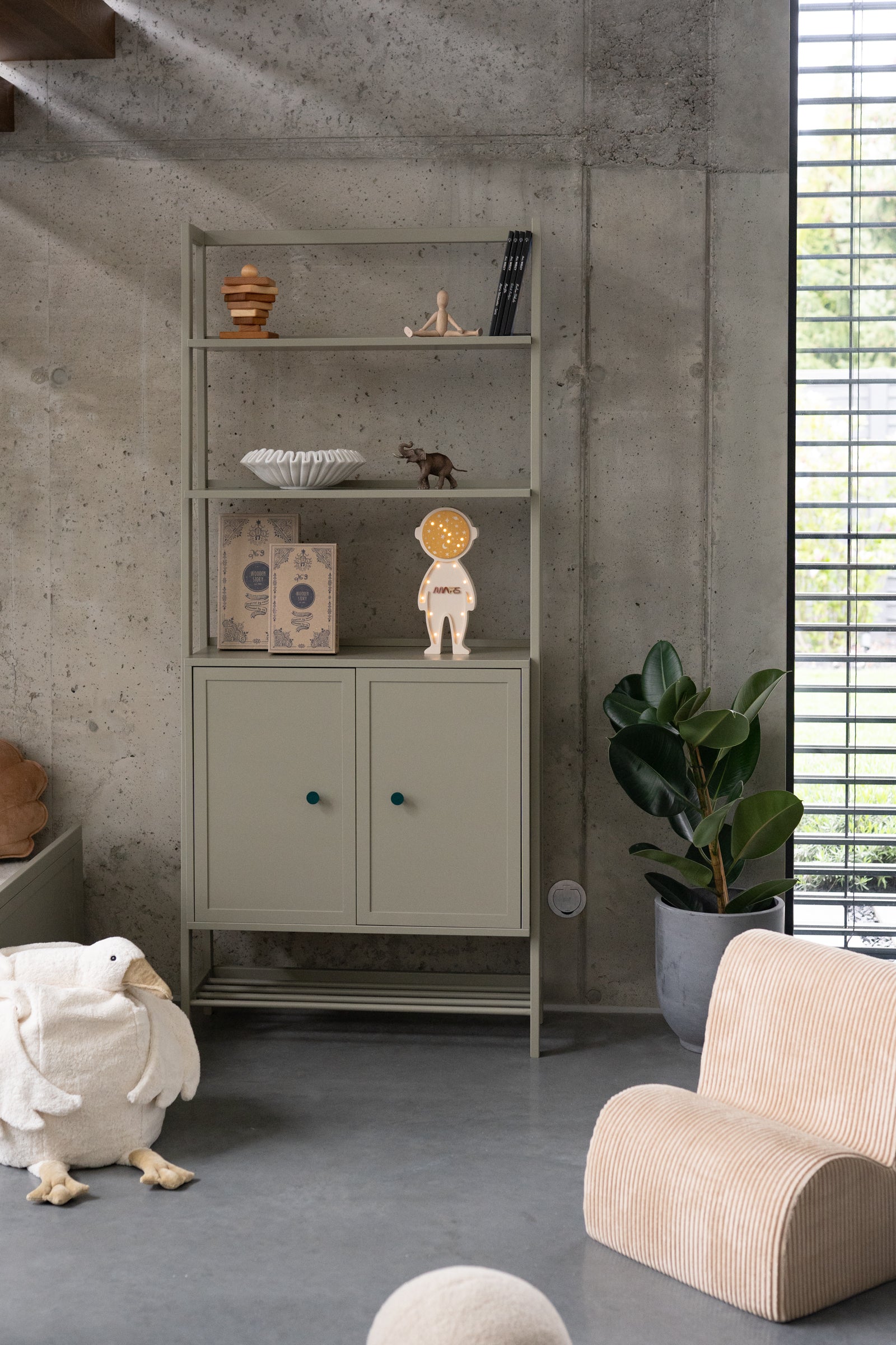 Regał na książki kaszmir/eukaliptus Vintage