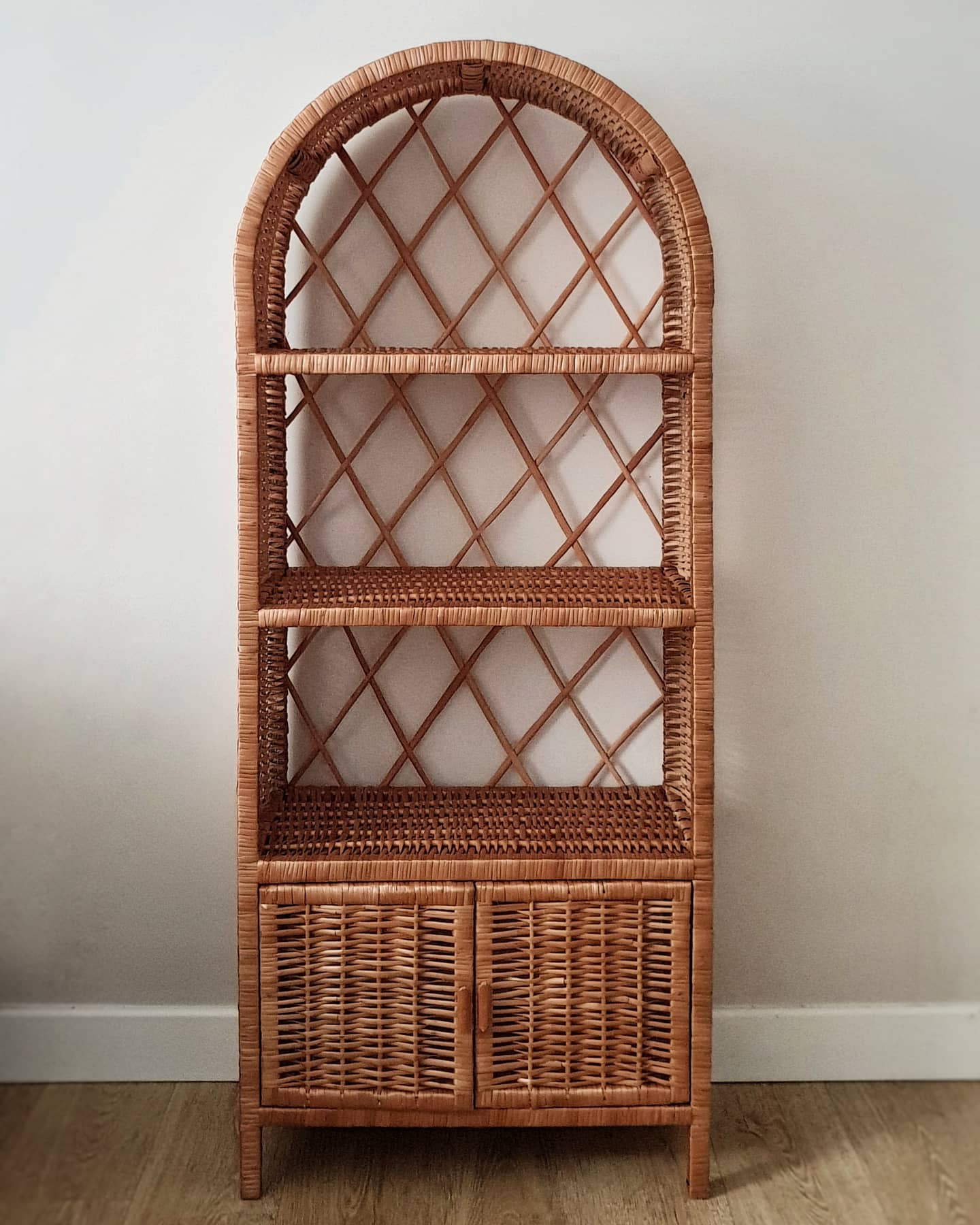 Regał z wikliny wysoki/ Etażerka