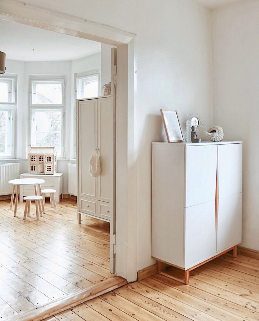 Szafa dziecięca dwudrzwiowa Bianka z frezami