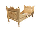 Łóżko dziecięce RETRO z rzeźbionymi nóżkami