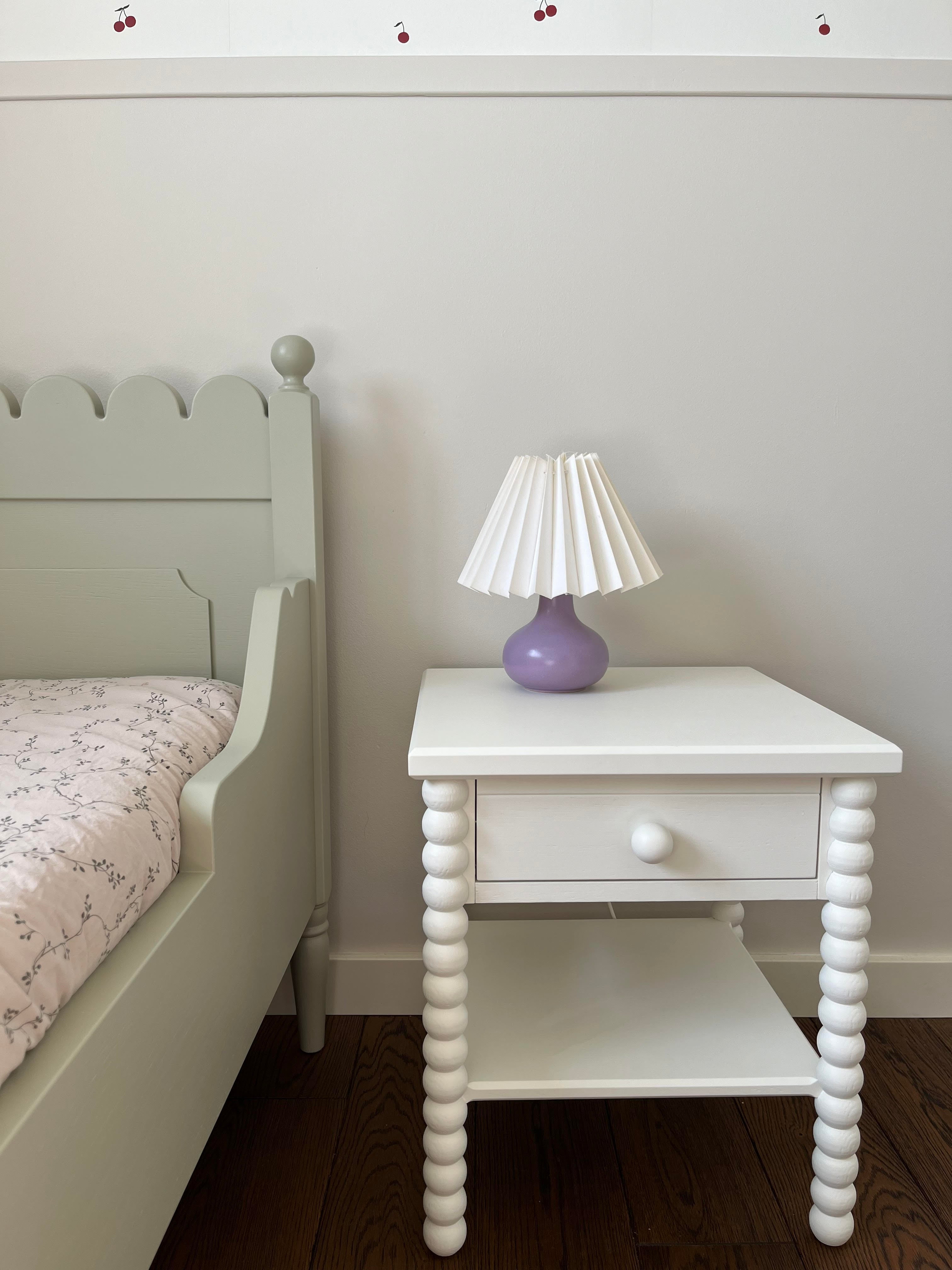 Stolik nocny Bobbin z szufladą