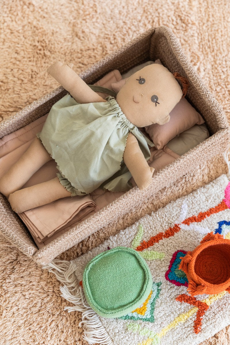 Mini Lorena Zestaw z lalką Nari i akcesoriami