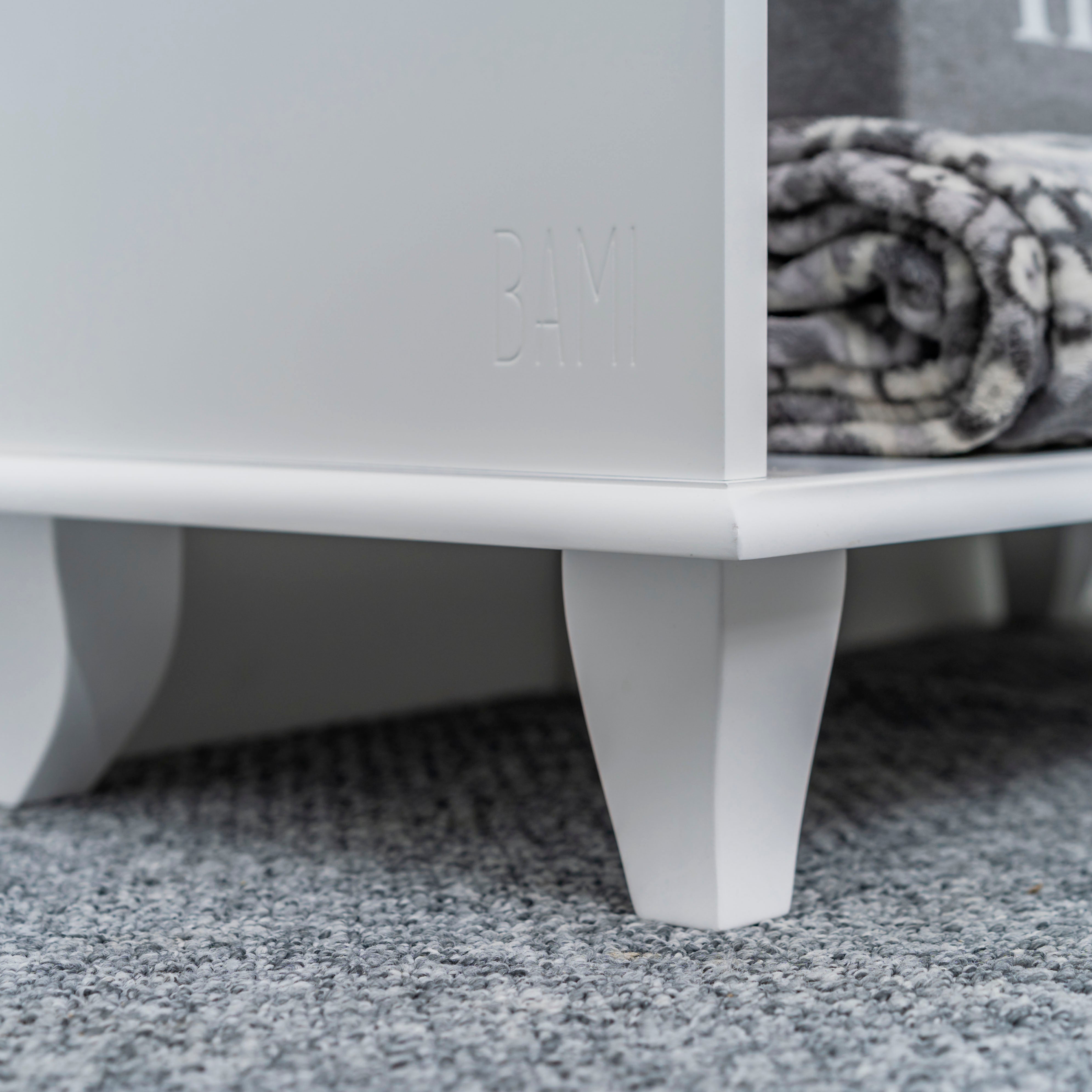 Drewniany regał niski (biblioteczka) Alex