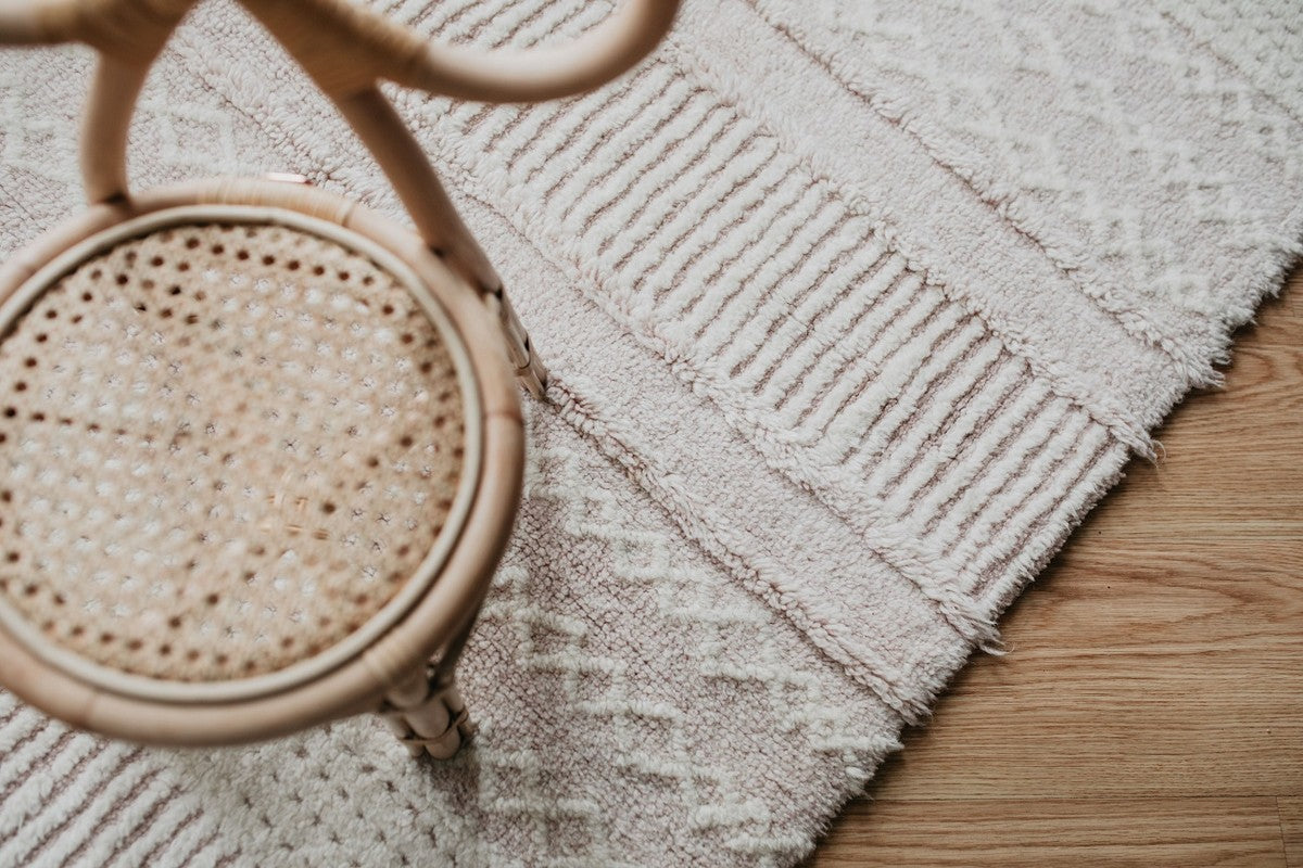 Dywan wełniany dziecięcy 140 x 200 cm Ari różowy