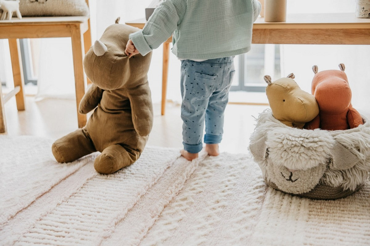 Dywan wełniany dziecięcy 140 x 200 cm Ari różowy