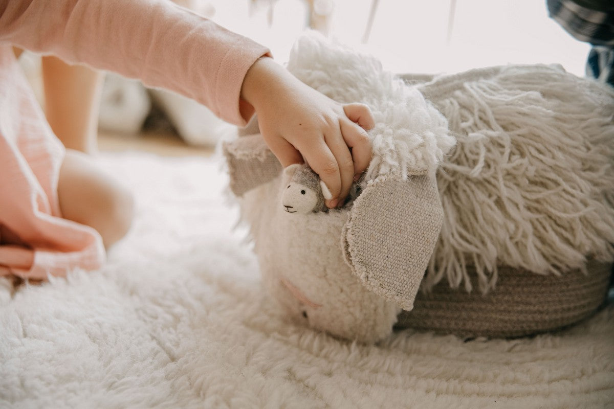 Kosz na zabawki w kształcie owieczki Pink Nose Sheep