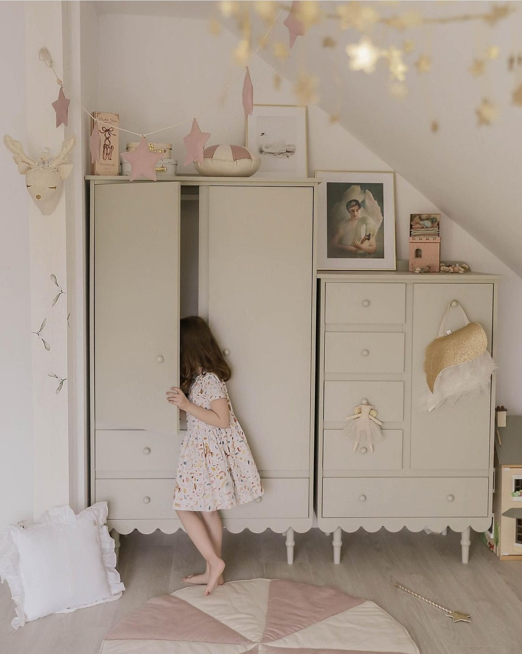 Komoda w stylu retro wysoka Babushka