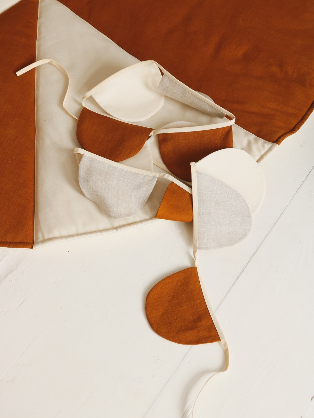 Girlanda proporczykowa półksiężyce