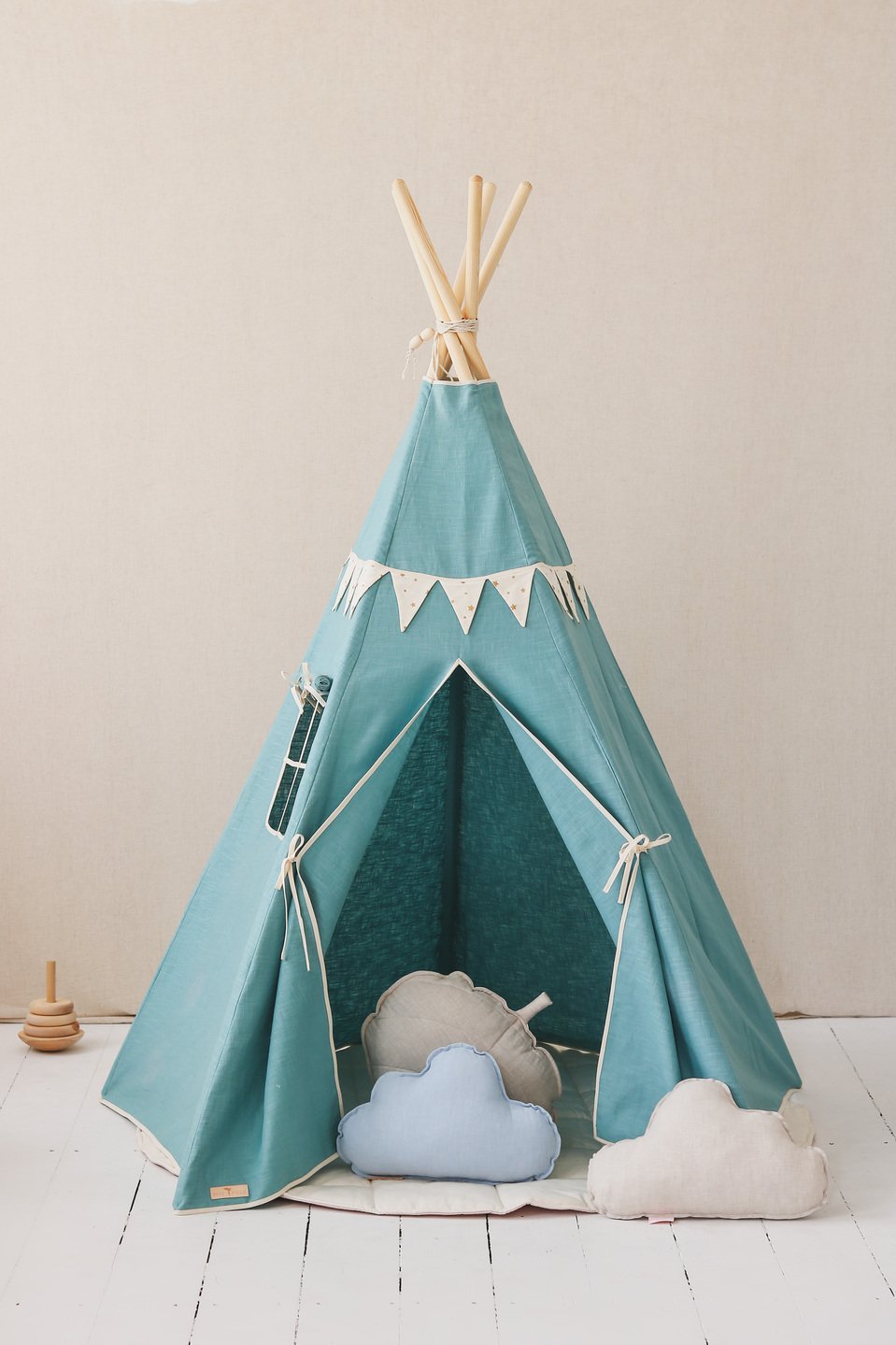 Namiot tipi "Gold star" z girlandą