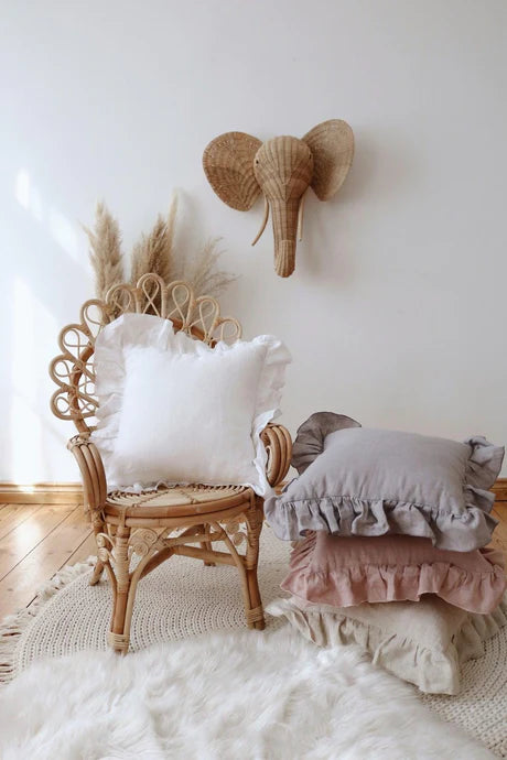 Lniana poszewka na poduszkę z falbanką