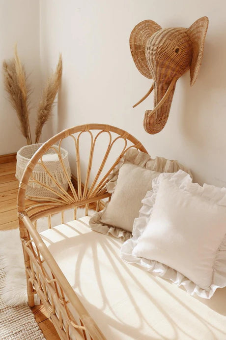 Lniana poszewka na poduszkę z falbanką