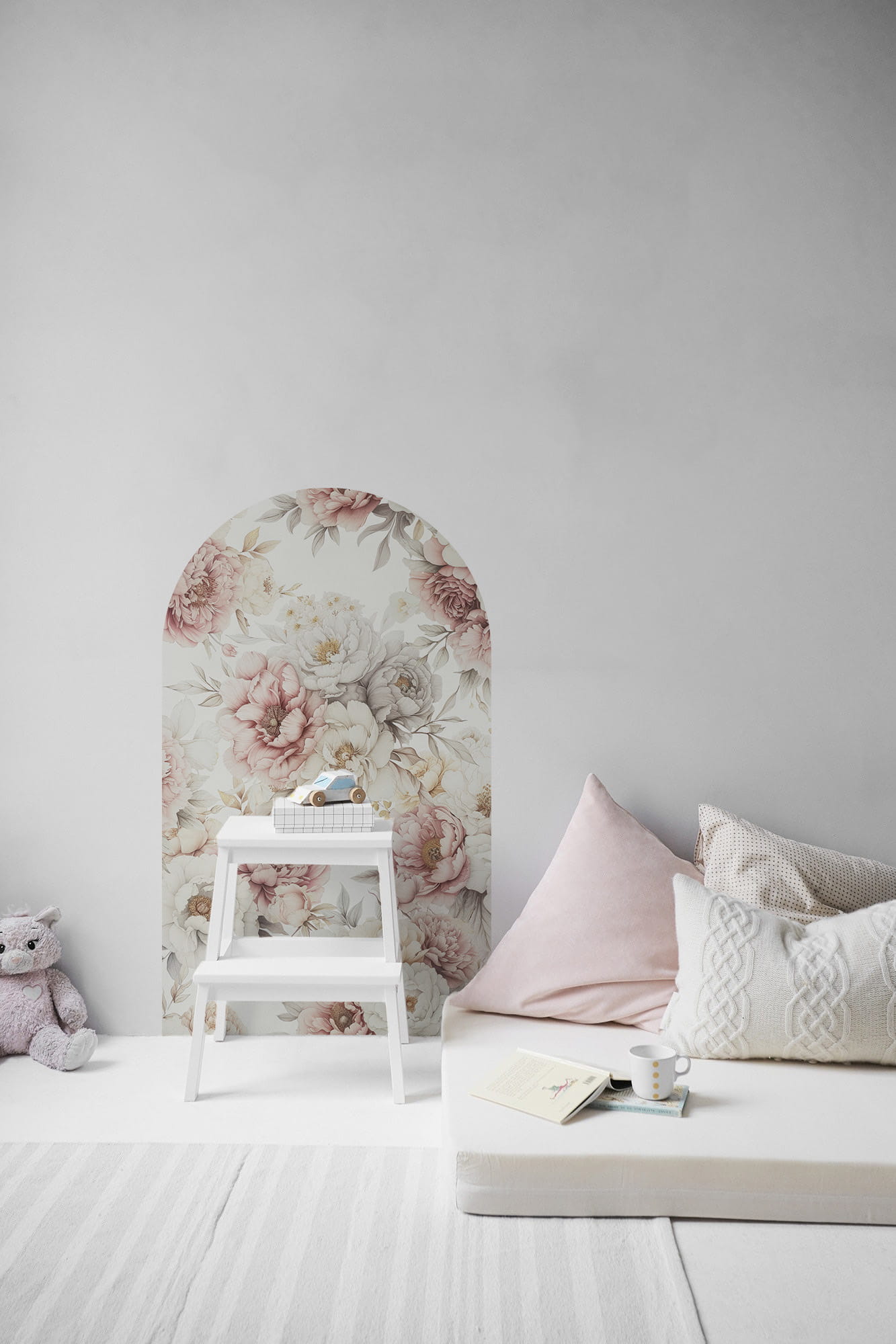 Tapeta pudrowe piwonie w łuku