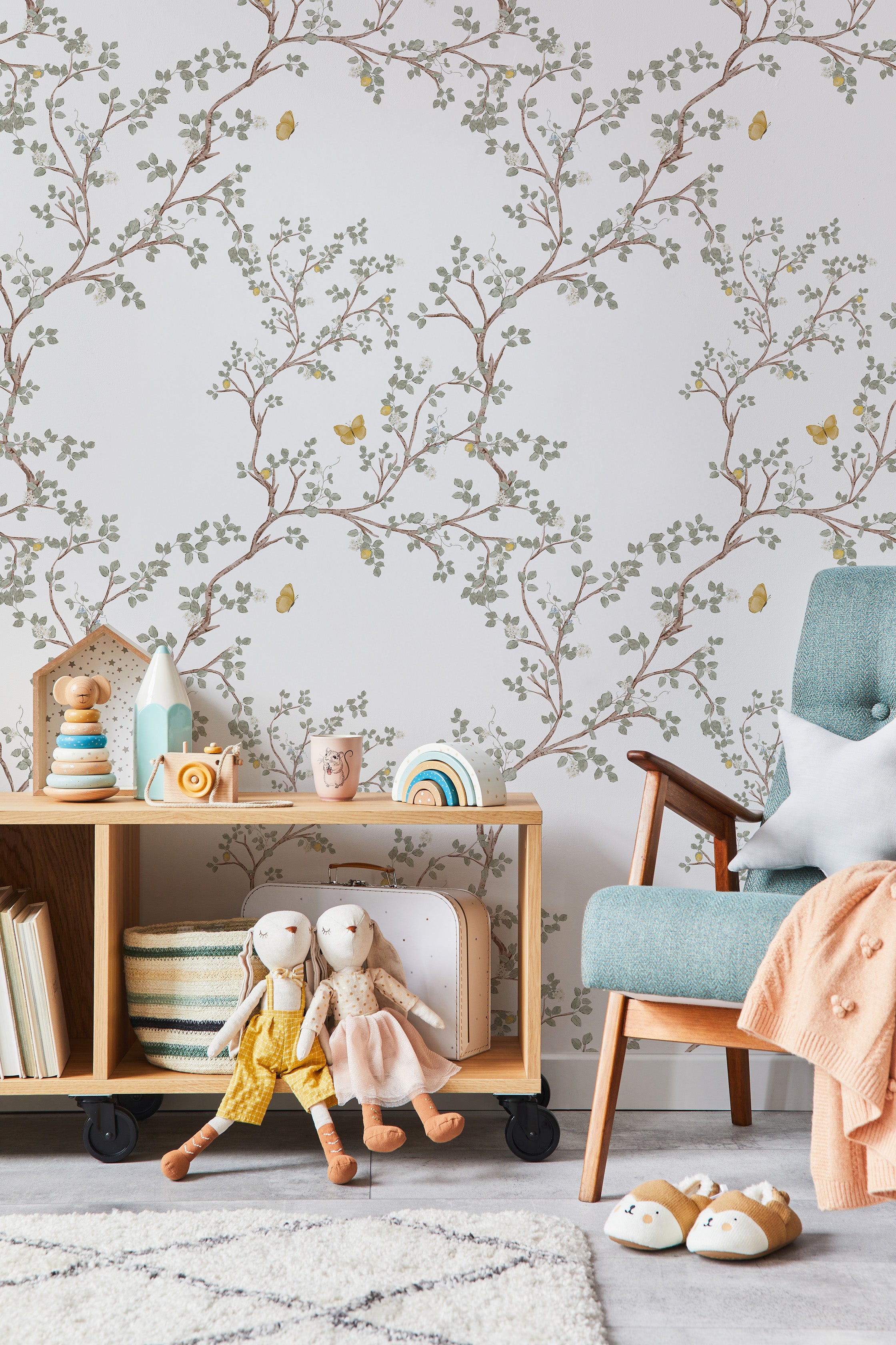 Tapeta wśród drzew