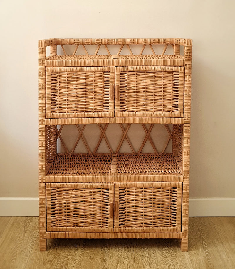 Komoda z wikliny z otworem/ Etażerka