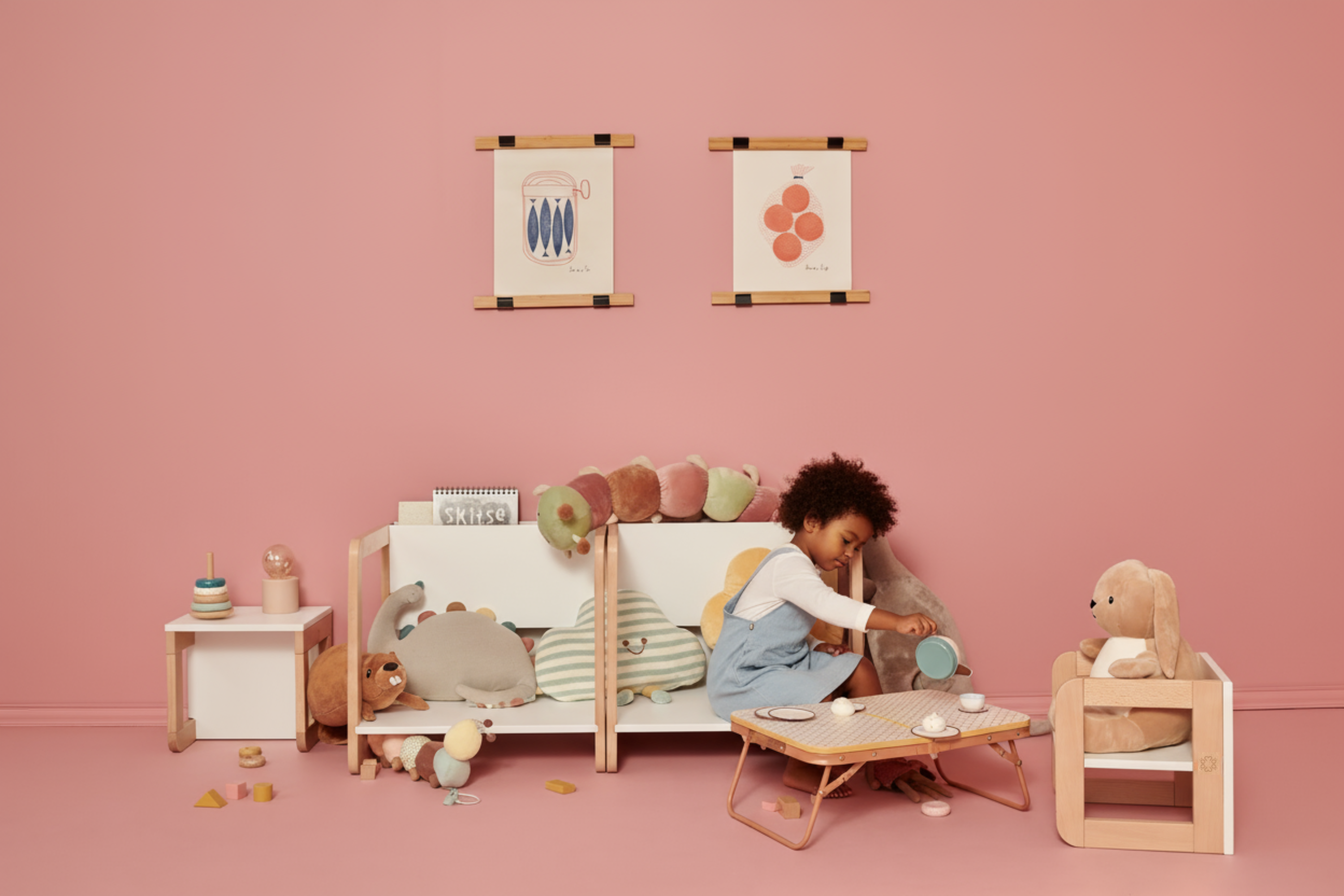 Zestaw montessori - stolik z krzesłami Møb 9w1